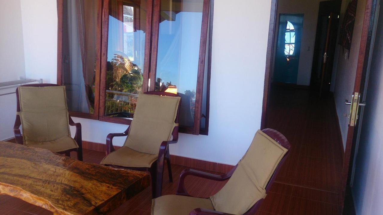 Toba Sunset Acomodação com café da manhã Tuk Tuk Exterior foto