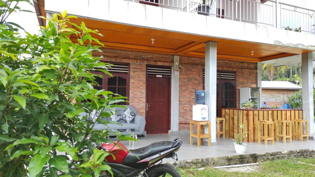 Toba Sunset Acomodação com café da manhã Tuk Tuk Exterior foto